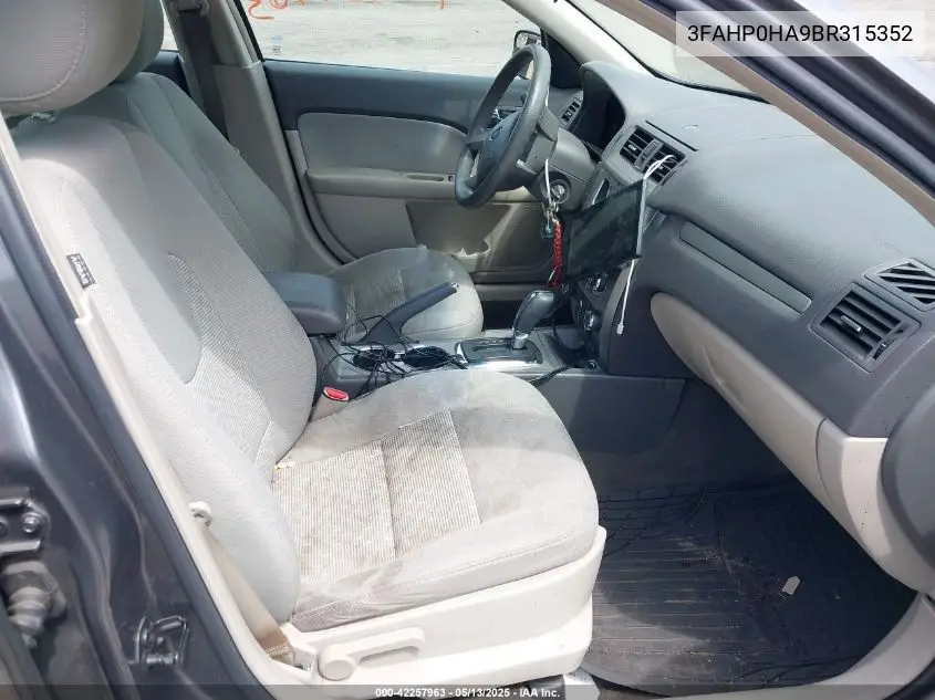 2011 Ford Fusion Se VIN: 3FAHP0HA9BR315352 Lot: 42257963