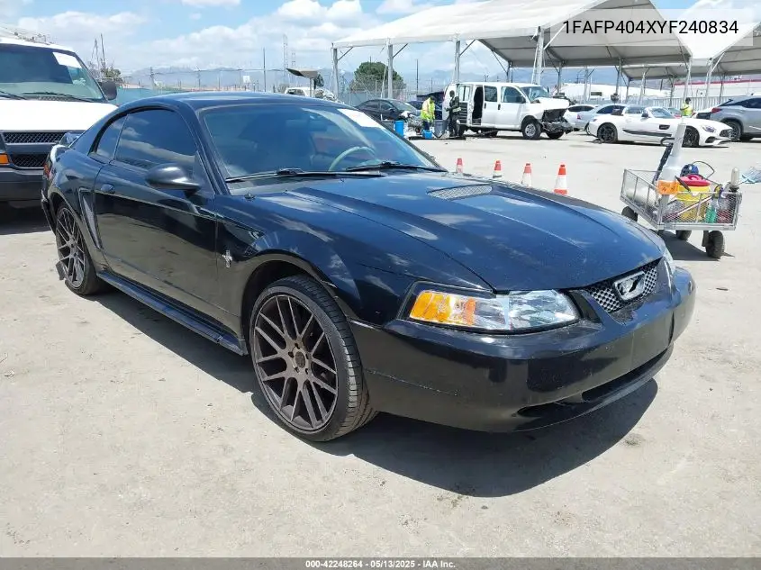 2000 Ford Mustang VIN: 1FAFP404XYF240834 Lot: 42248264