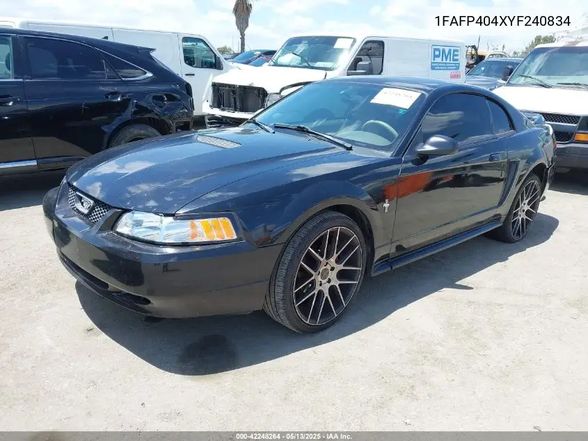 2000 Ford Mustang VIN: 1FAFP404XYF240834 Lot: 42248264