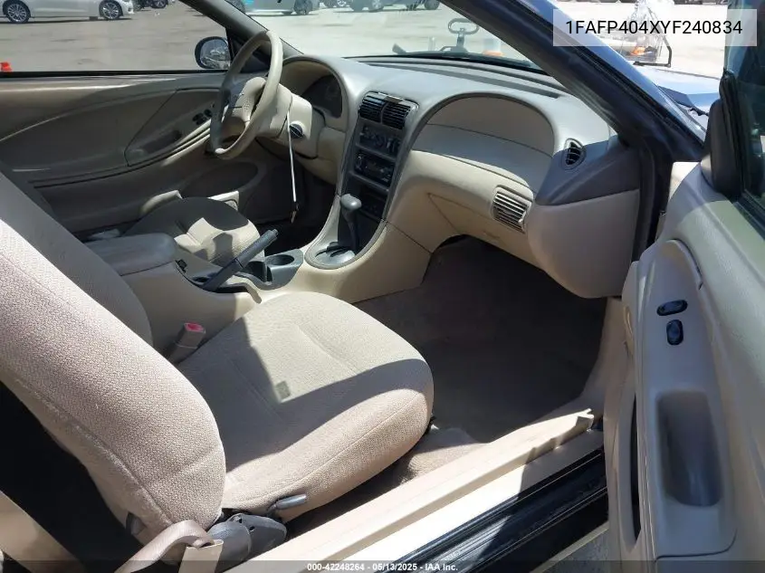 2000 Ford Mustang VIN: 1FAFP404XYF240834 Lot: 42248264