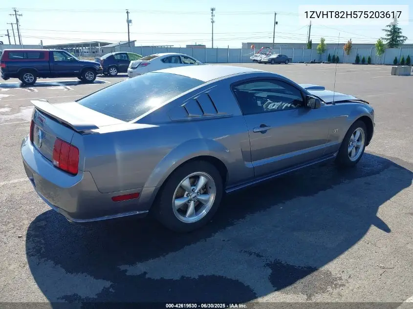 2007 Ford Mustang Gt Deluxe/Gt Premium VIN: 1ZVHT82H575203617 Lot: 42619530