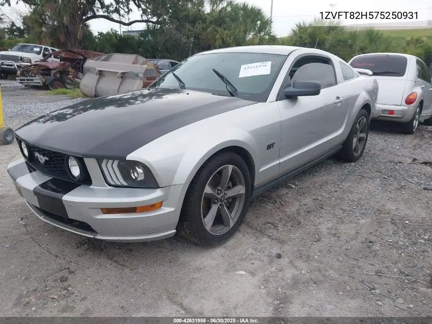 2007 Ford Mustang Gt Deluxe/Gt Premium VIN: 1ZVFT82H575250931 Lot: 42631956