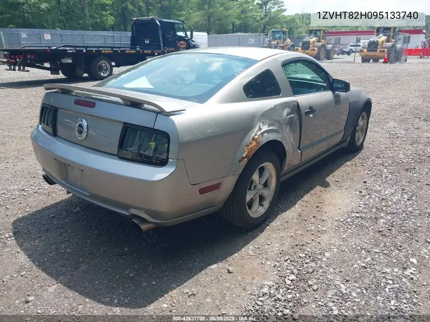 2009 Ford Mustang Gt/Gt Premium VIN: 1ZVHT82H095133740 Lot: 42637708