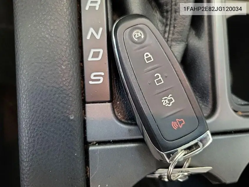 1FAHP2E82JG120034 2018 Ford Taurus Sel