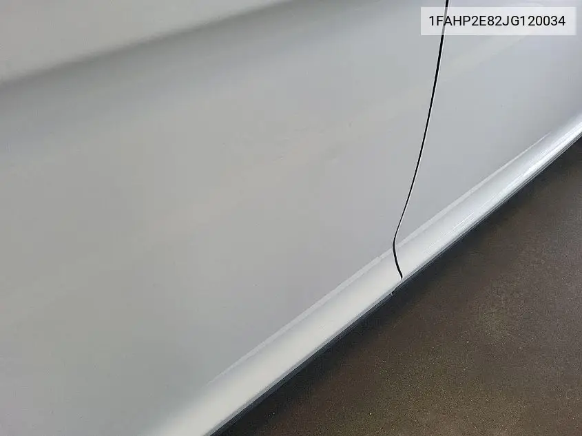 1FAHP2E82JG120034 2018 Ford Taurus Sel
