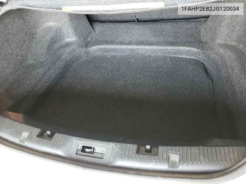 1FAHP2E82JG120034 2018 Ford Taurus Sel