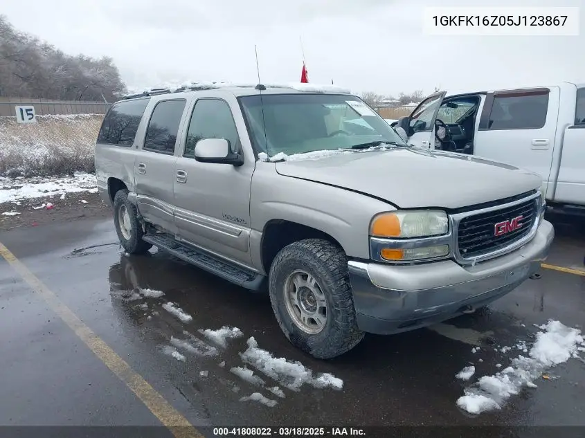 2005 GMC Yukon Xl 1500 Slt VIN: 1GKFK16Z05J123867 Lot: 41808022