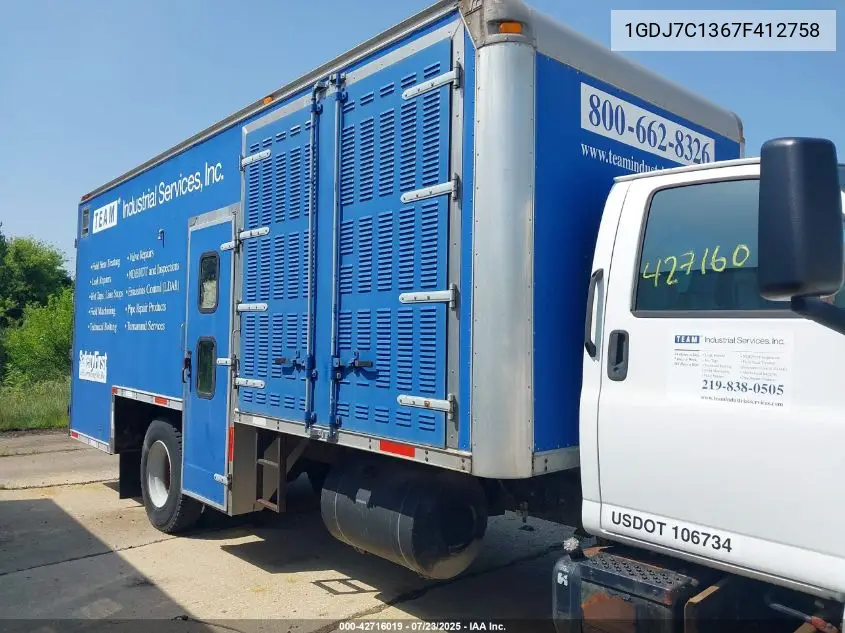 2007 GMC C7500 C7C042 VIN: 1GDJ7C1367F412758 Lot: 42716019