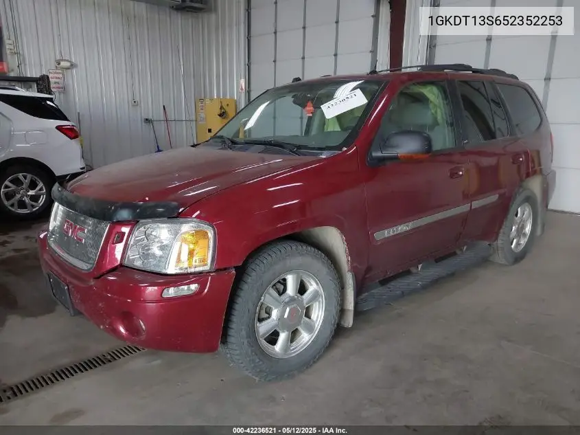 2005 GMC Envoy Slt VIN: 1GKDT13S652352253 Lot: 42236521