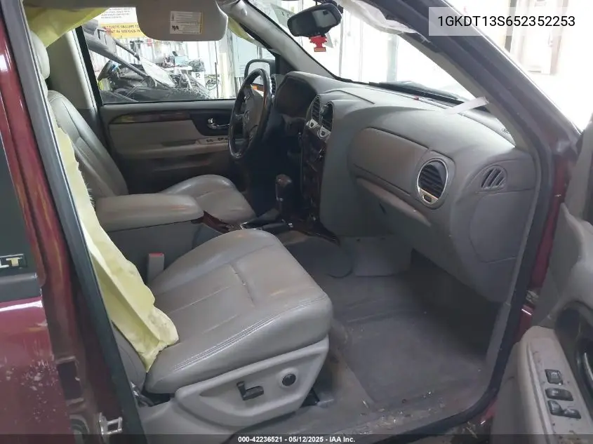 2005 GMC Envoy Slt VIN: 1GKDT13S652352253 Lot: 42236521