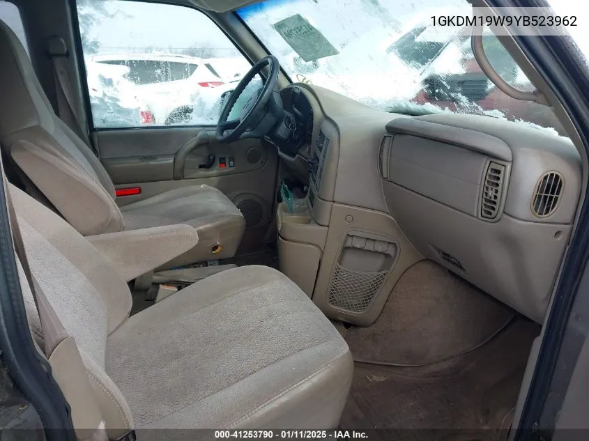 2000 GMC Safari Sl VIN: 1GKDM19W9YB523962 Lot: 41253790