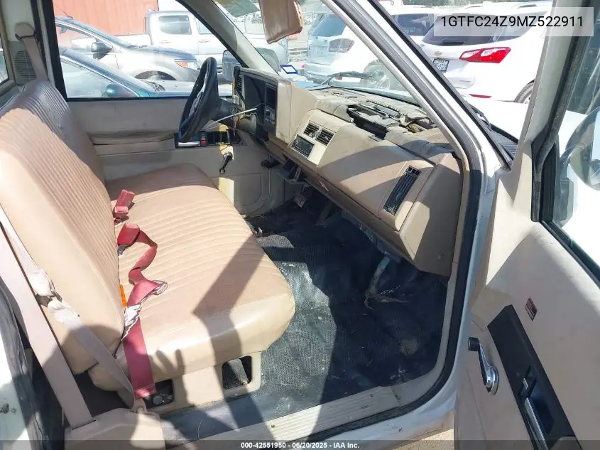 1991 GMC Sierra C2500 VIN: 1GTFC24Z9MZ522911 Lot: 42551950