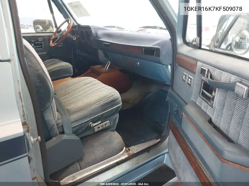 1989 GMC Suburban R15 Conventional VIN: 1GKER16K7KF509078 Lot: 42593032