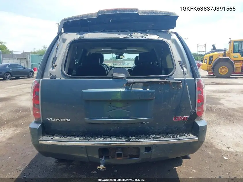 2007 GMC Yukon Denali VIN: 1GKFK63837J391565 Lot: 42603358