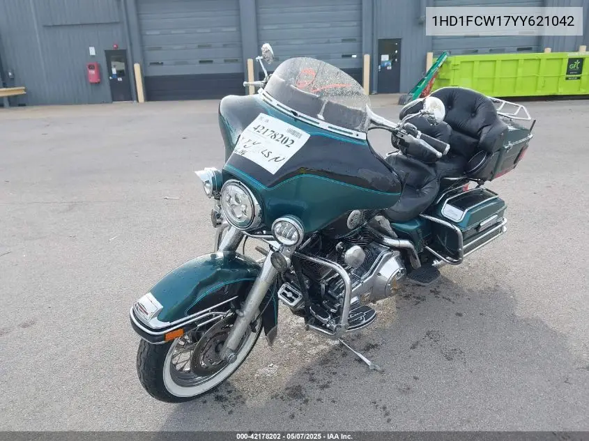 2000 Harley-Davidson Flhtcui VIN: 1HD1FCW17YY621042 Lot: 42178202