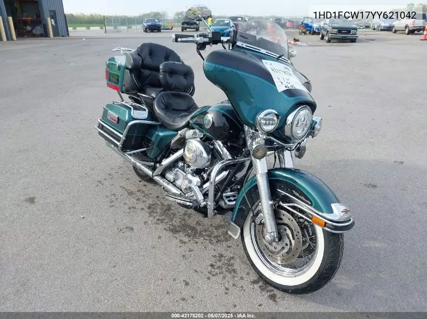 2000 Harley-Davidson Flhtcui VIN: 1HD1FCW17YY621042 Lot: 42178202