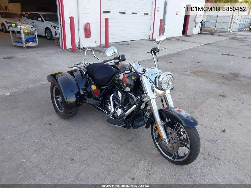 2015 Harley-Davidson Flrt Free Wheeler VIN: 1HD1MCM18FB850452 Lot: 42211515