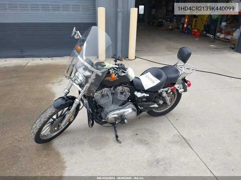 2009 Harley-Davidson Xl883 L VIN: 1HD4CR2139K440099 Lot: 42425534
