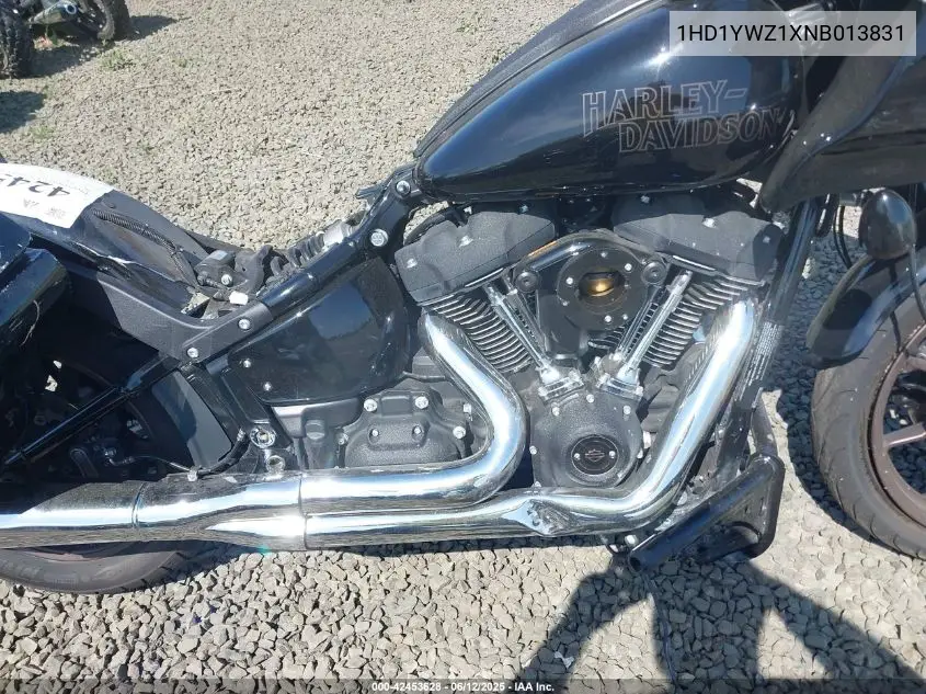 2022 Harley-Davidson Fxlrs VIN: 1HD1YWZ1XNB013831 Lot: 42453628