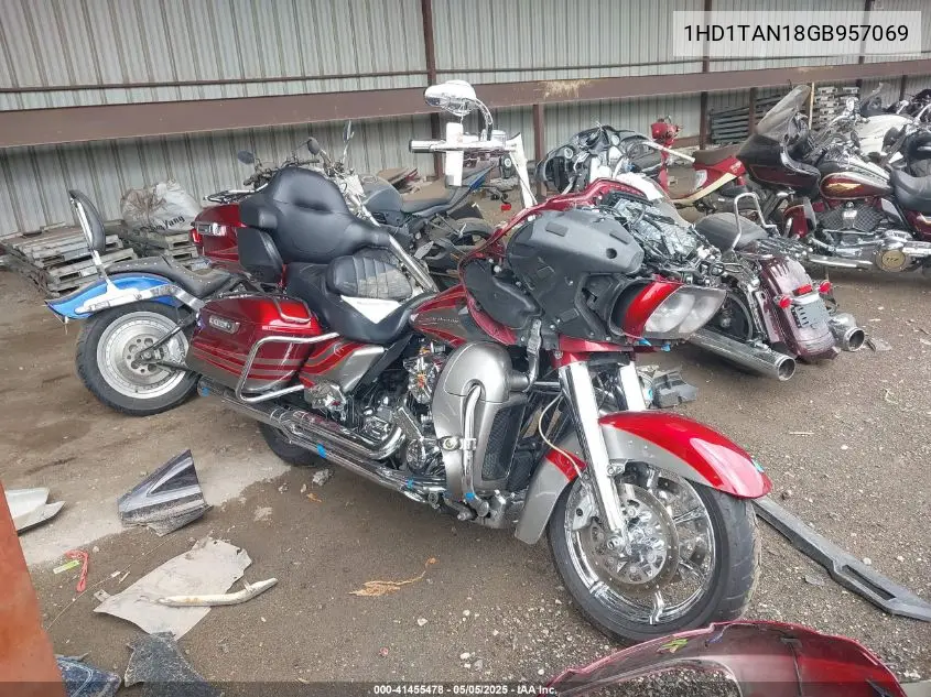 2016 Harley-Davidson Fltruse Cvo Road Glide VIN: 1HD1TAN18GB957069 Lot: 41455478