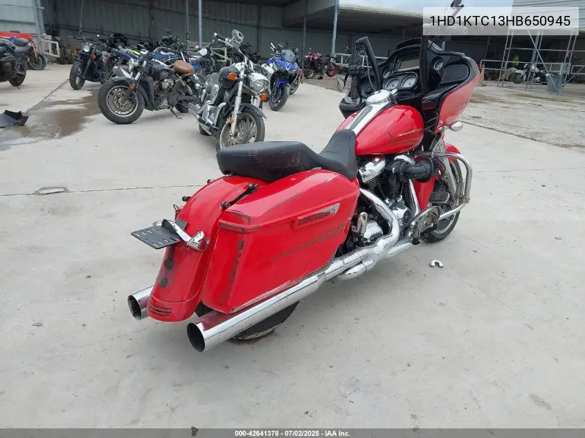 2017 Harley-Davidson Fltrxs Road Glide Special VIN: 1HD1KTC13HB650945 Lot: 42641378