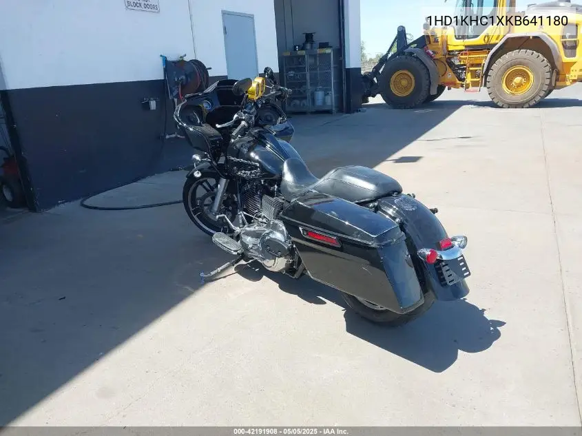 2019 Harley-Davidson Fltrx VIN: 1HD1KHC1XKB641180 Lot: 42191908