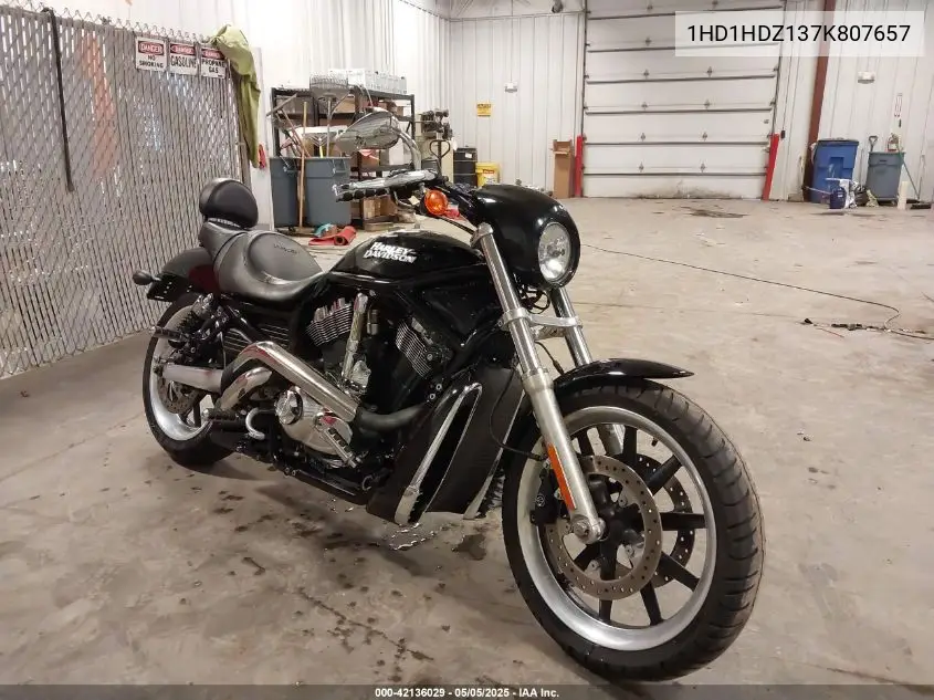 2007 Harley-Davidson Vrscd VIN: 1HD1HDZ137K807657 Lot: 42136029