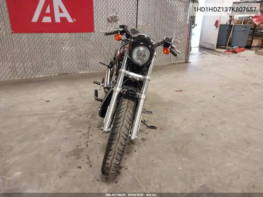 2007 Harley-Davidson Vrscd VIN: 1HD1HDZ137K807657 Lot: 42136029