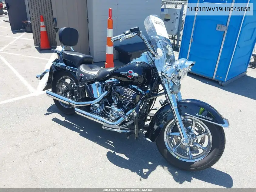 2017 Harley-Davidson Flstc Heritage Softail Classic VIN: 1HD1BWV19HB045858 Lot: 42487671
