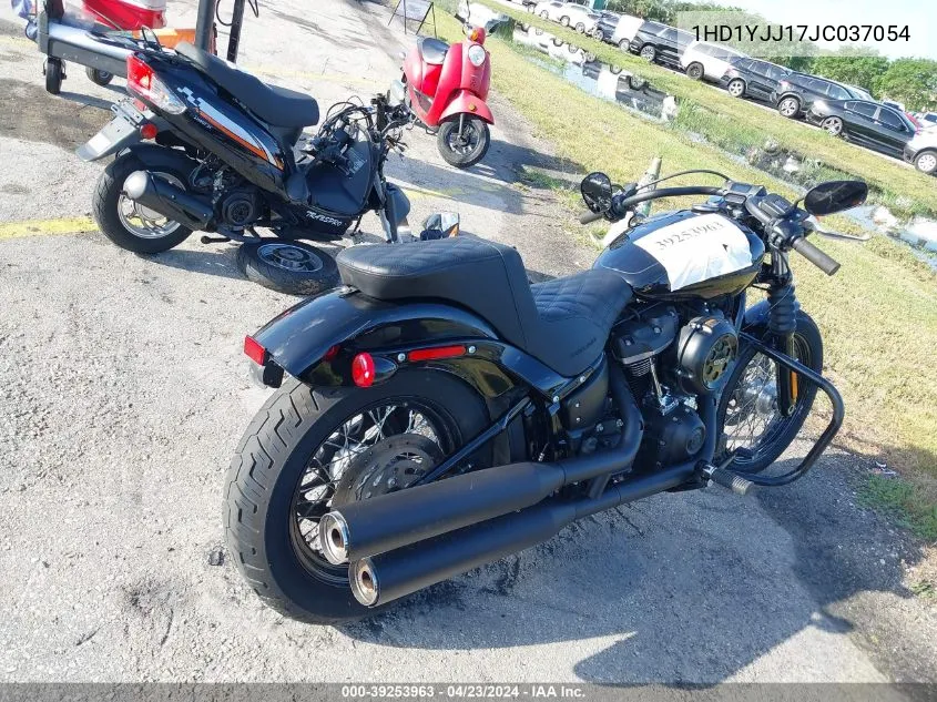 2018 Harley-Davidson Fxbb Street Bob VIN: 1HD1YJJ17JC037054 Lot: 39253963