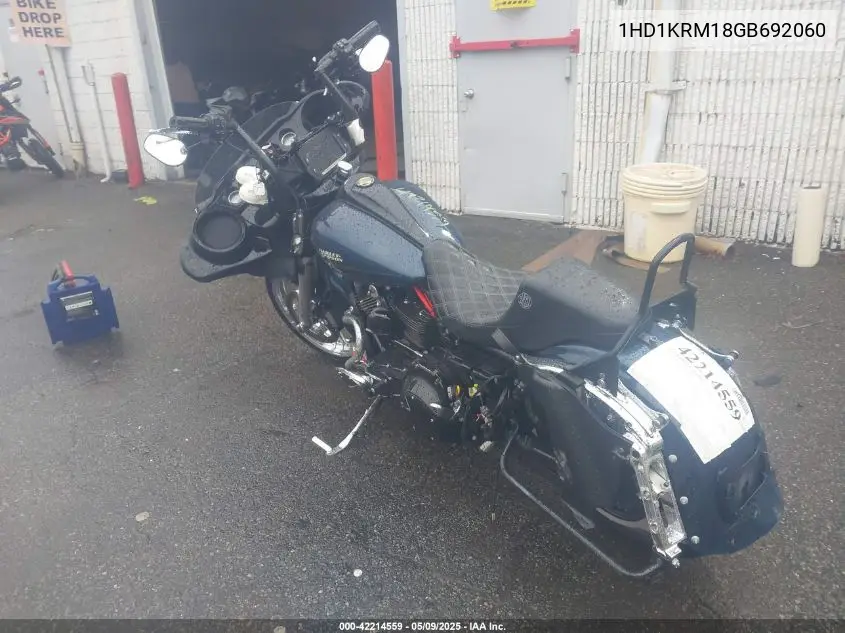2016 Harley-Davidson Flhxs Street Glide Special VIN: 1HD1KRM18GB692060 Lot: 42214559