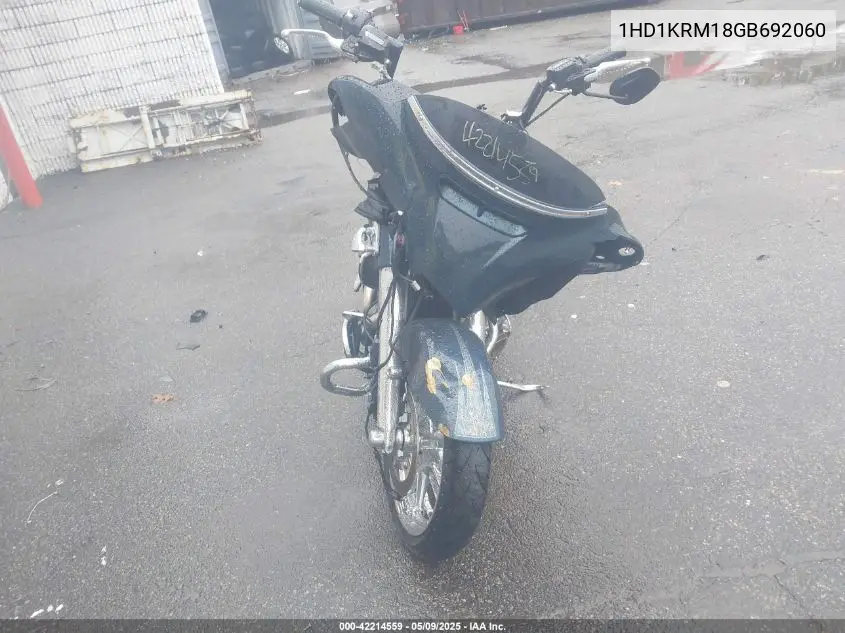 2016 Harley-Davidson Flhxs Street Glide Special VIN: 1HD1KRM18GB692060 Lot: 42214559