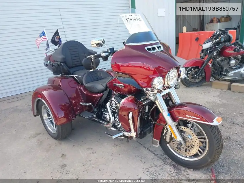 2016 Harley-Davidson Flhtcutg Tri Glide Ultra VIN: 1HD1MAL19GB850757 Lot: 42076516