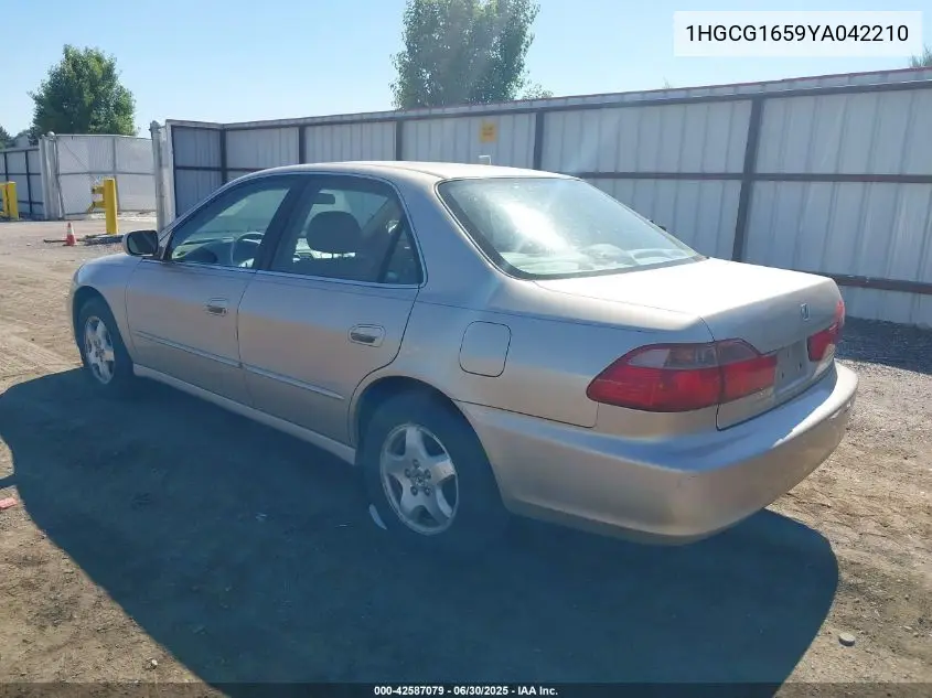 2000 Honda Accord 3.0 Ex VIN: 1HGCG1659YA042210 Lot: 42587079
