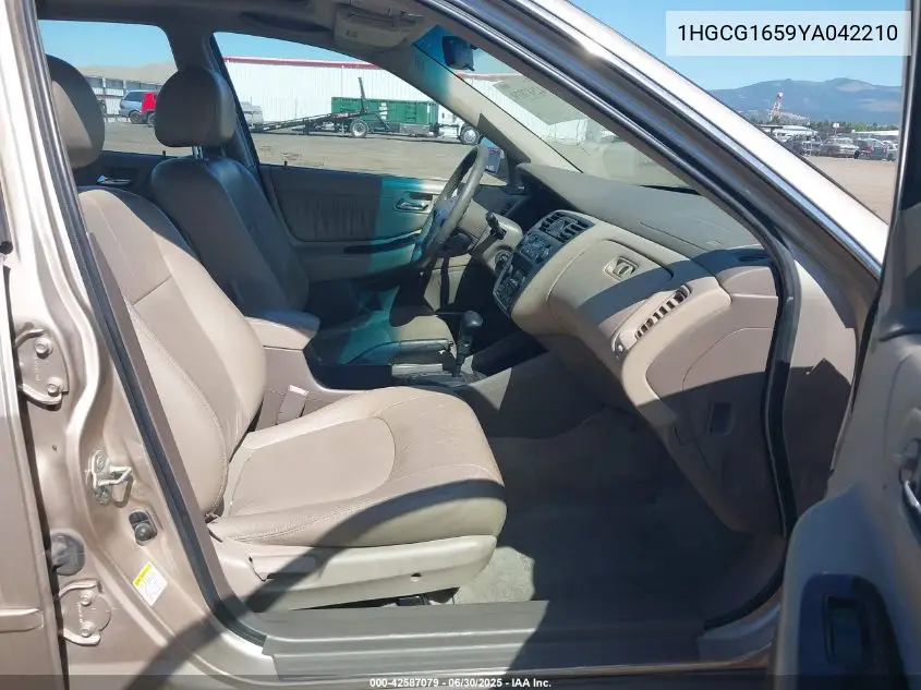 2000 Honda Accord 3.0 Ex VIN: 1HGCG1659YA042210 Lot: 42587079