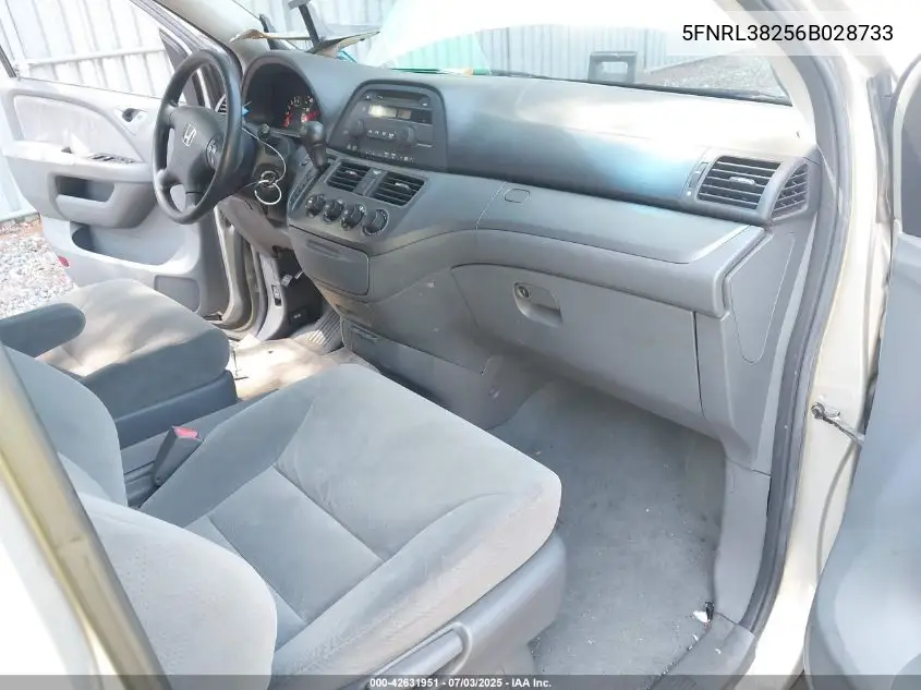 2006 Honda Odyssey Lx VIN: 5FNRL38256B028733 Lot: 42631951
