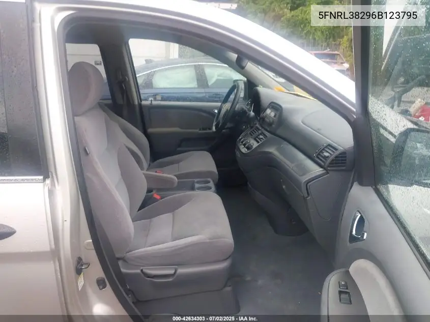 2006 Honda Odyssey Lx VIN: 5FNRL38296B123795 Lot: 42634303