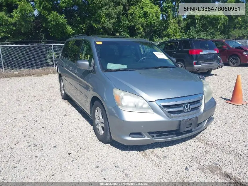 2007 Honda Odyssey Ex-L VIN: 5FNRL38647B060951 Lot: 42650358