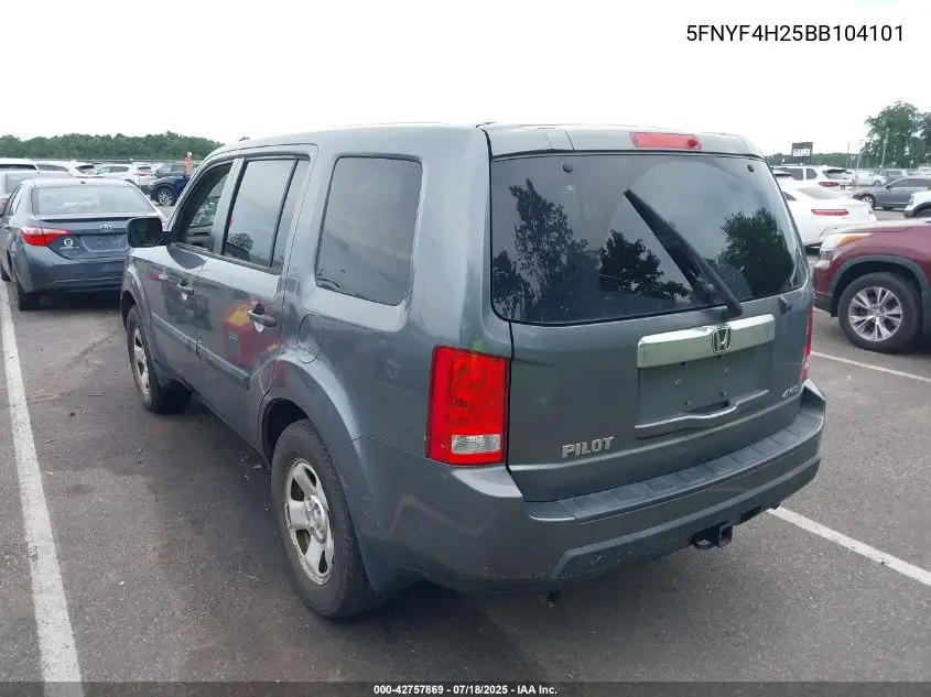 2011 Honda Pilot Lx VIN: 5FNYF4H25BB104101 Lot: 42757869