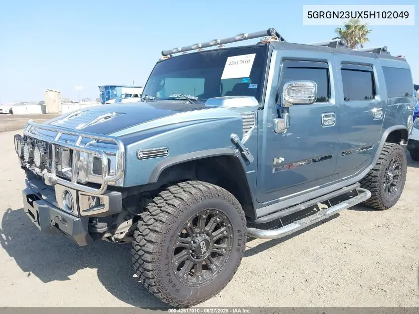 2005 Hummer H2 VIN: 5GRGN23UX5H102049 Lot: 42617010