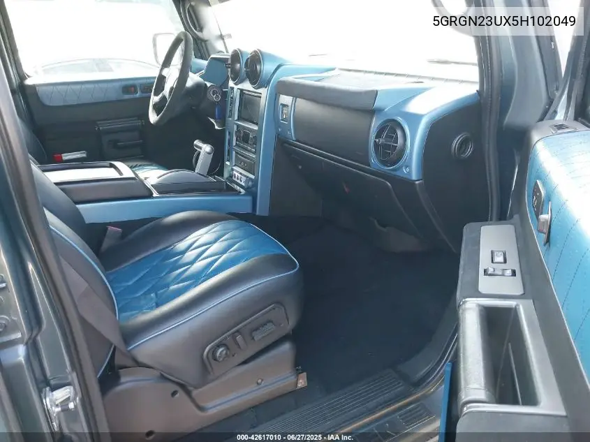 2005 Hummer H2 VIN: 5GRGN23UX5H102049 Lot: 42617010