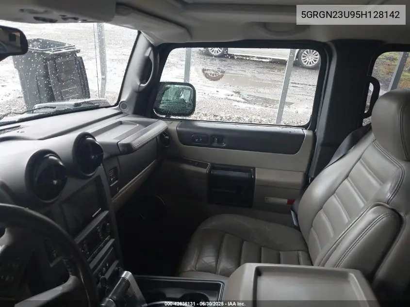 2005 Hummer H2 Suv VIN: 5GRGN23U95H128142 Lot: 42636131