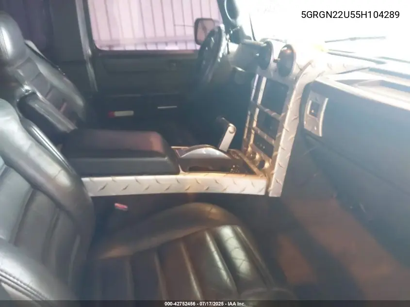 2005 Hummer H2 Sut VIN: 5GRGN22U55H104289 Lot: 42752456