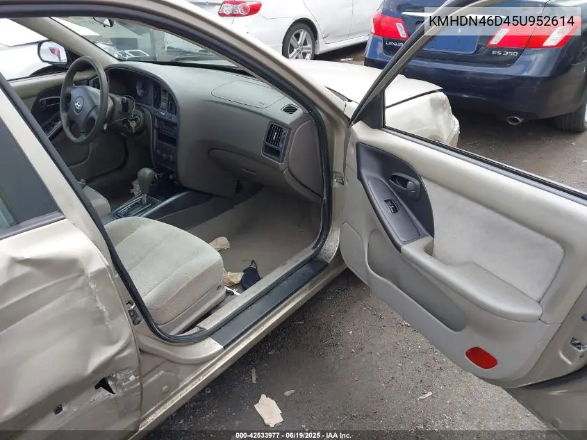 2005 Hyundai Elantra Gls/Gt VIN: KMHDN46D45U952614 Lot: 42533977