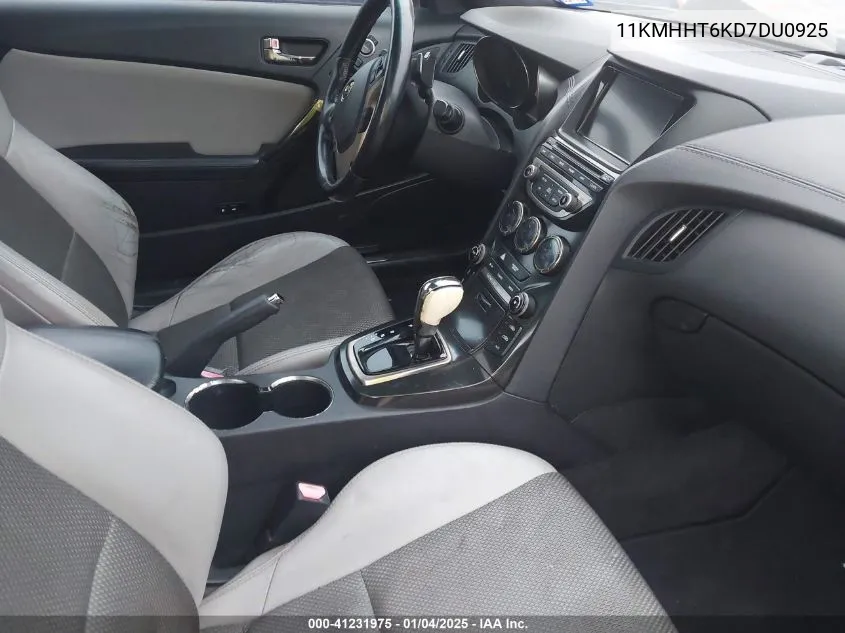 2013 Hyundai Genesis Coupe 2.0T Premium VIN: 11KMHHT6KD7DU0925 Lot: 41231975