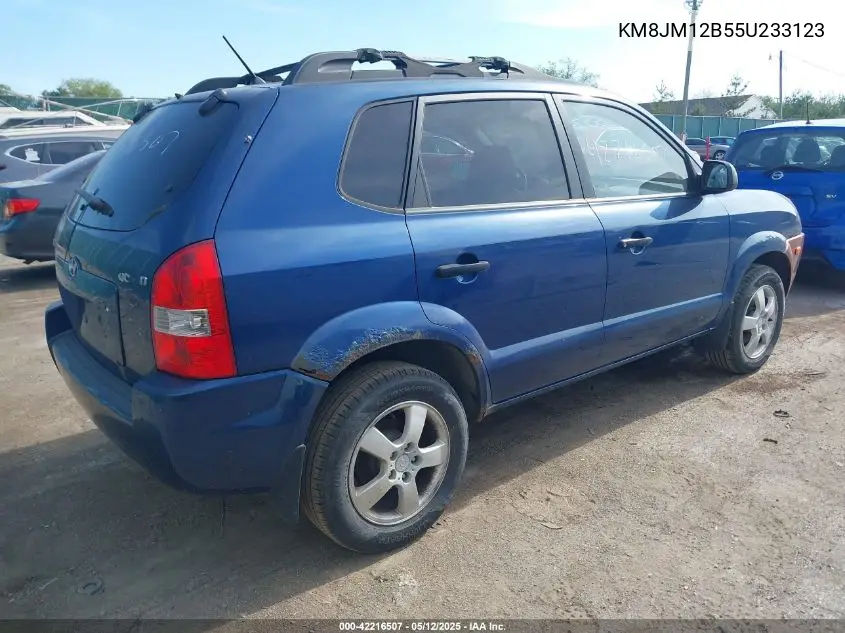 2005 Hyundai Tucson Gl VIN: KM8JM12B55U233123 Lot: 42216507