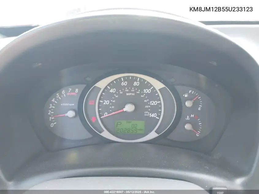 2005 Hyundai Tucson Gl VIN: KM8JM12B55U233123 Lot: 42216507