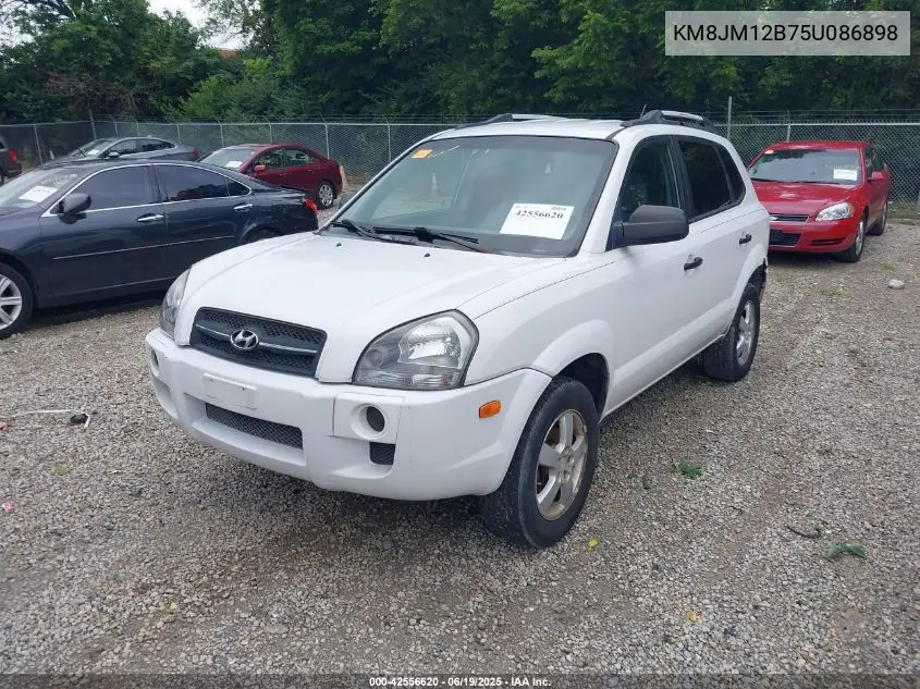 2005 Hyundai Tucson Gl VIN: KM8JM12B75U086898 Lot: 42556620