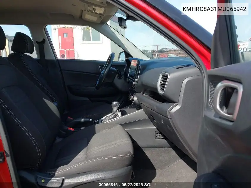 2021 Hyundai Venue Sel/Denim VIN: KMHRC8A31MU065942 Lot: 30065615