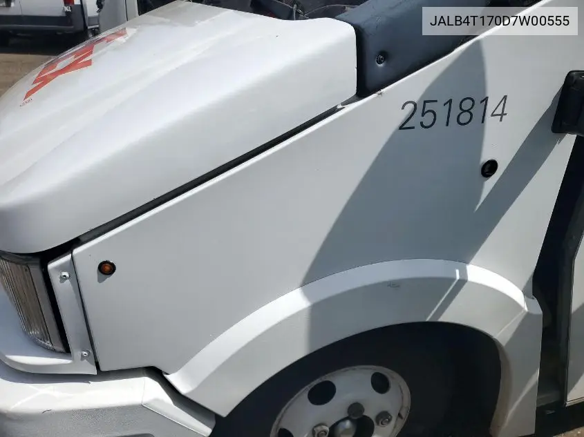 2013 Isuzu Commercial Van VIN: JALB4T170D7W00555 Lot: 42248138